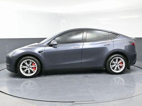 Used 2023 Tesla Model Y Long Range image 5