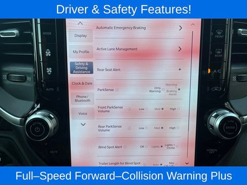 New 2026 RAM 1500 4x4 Crew Cab image 8