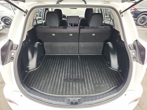 Used 2018 Toyota RAV4 LE w/ All Weather Liner Package image 27