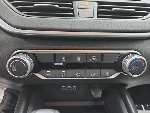 Used 2025 Nissan Altima 2.5 S image 33