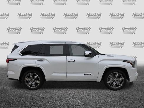 Used 2025 Toyota Sequoia Capstone w/ Tow Technology Package AWD/4WD image 10