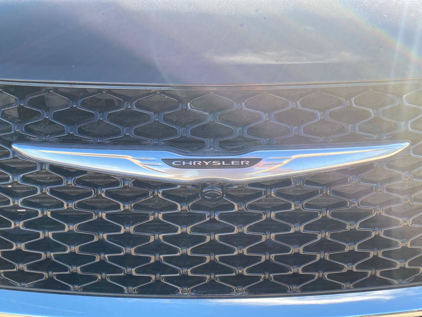 Used 2023 Chrysler Pacifica Touring-L FWD image 10