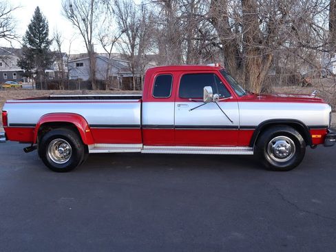 Used 1993 Dodge D/W Truck 350 image 3