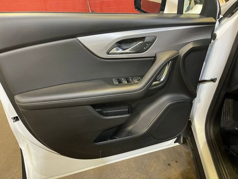 Used 2025 Chevrolet Blazer LT image 20