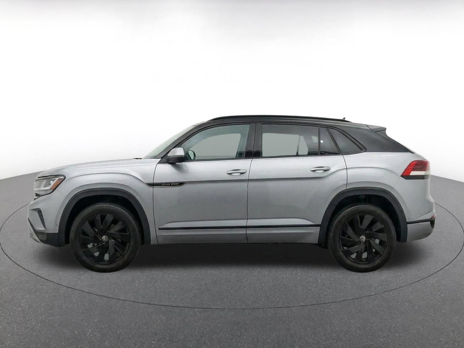 Used 2026 Volkswagen Atlas Cross Sport SE FWD image 4