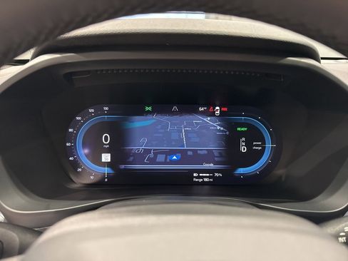 Used 2024 Volvo XC40 Recharge Plus w/ Protection Package Premier image 25