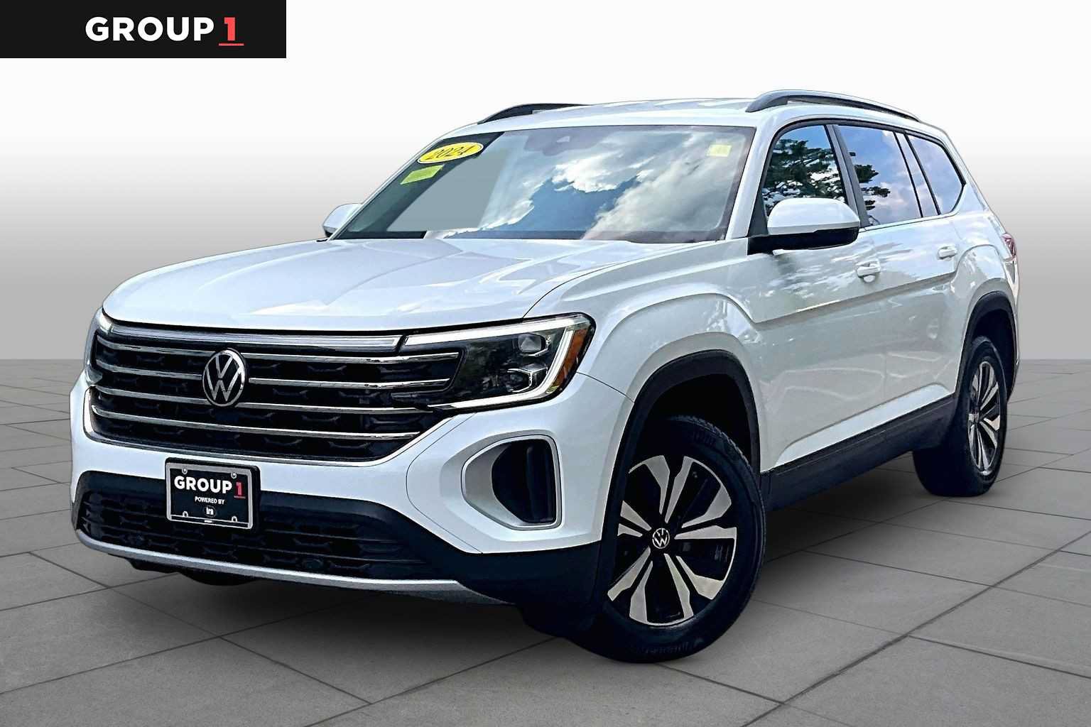 Used 2024 Volkswagen Atlas SE AWD/4WD image 1