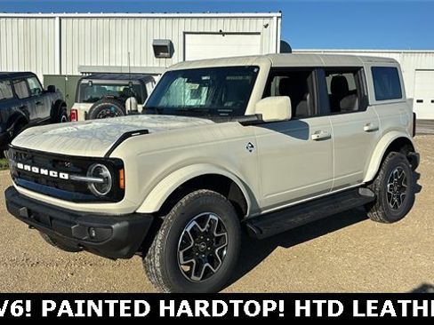 New 2025 Ford Bronco Outer Banks image 35