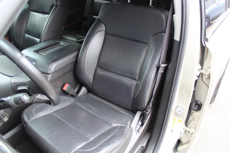 Used 2016 Chevrolet Suburban LTZ AWD/4WD image 23