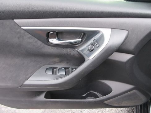 Used 2014 Nissan Altima 2.5 S w/ Display Audio Package FWD image 21