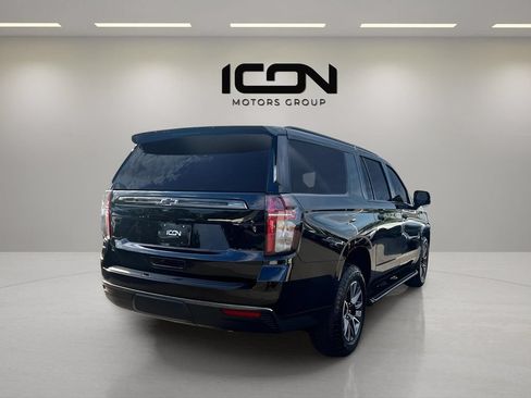Used 2022 Chevrolet Suburban Z71 w/ Luxury Package AWD/4WD image 8