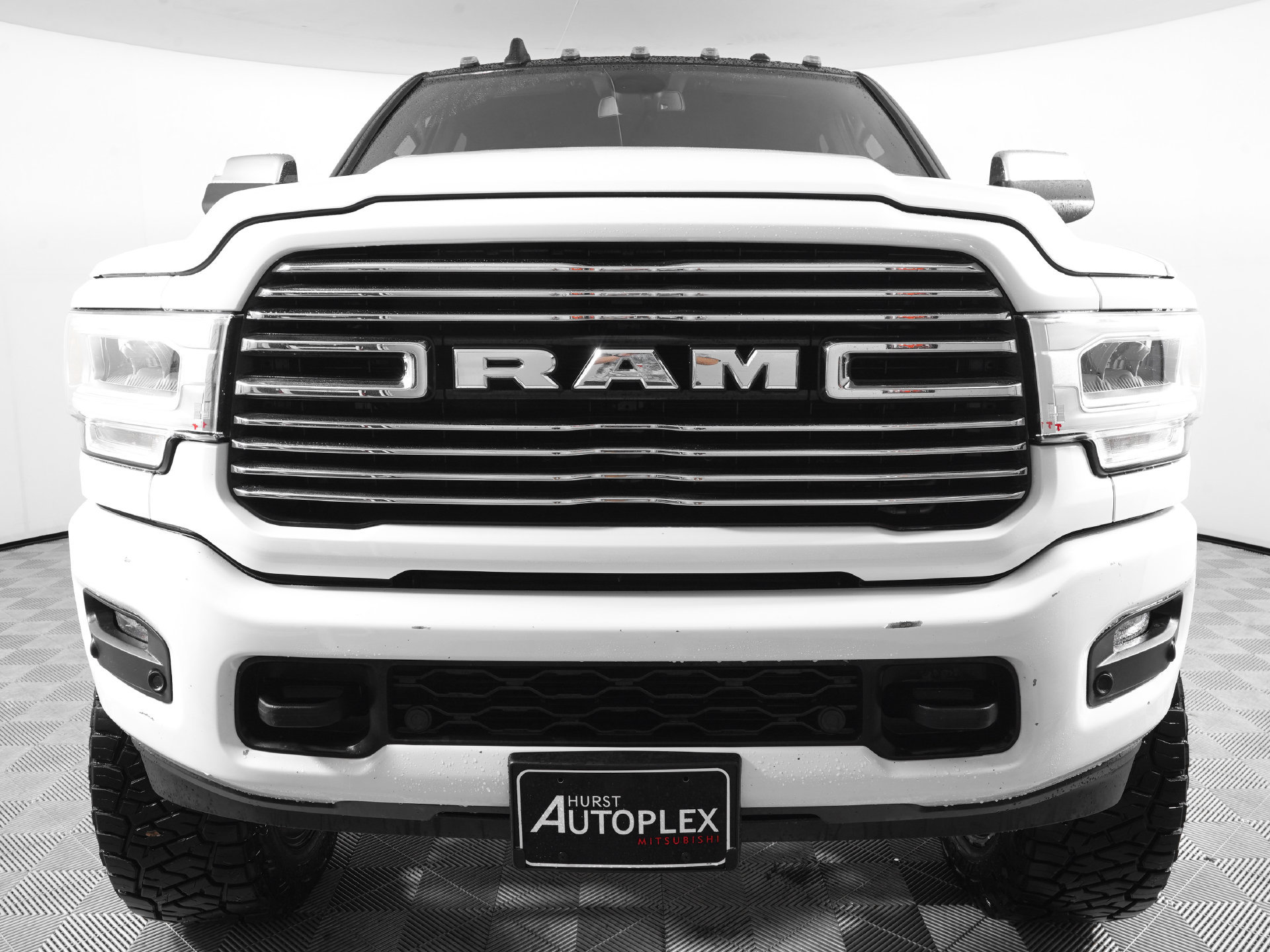 Used 2022 RAM 2500 Laramie AWD/4WD image 2