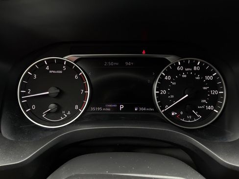 Used 2025 Nissan Rogue SV FWD image 37