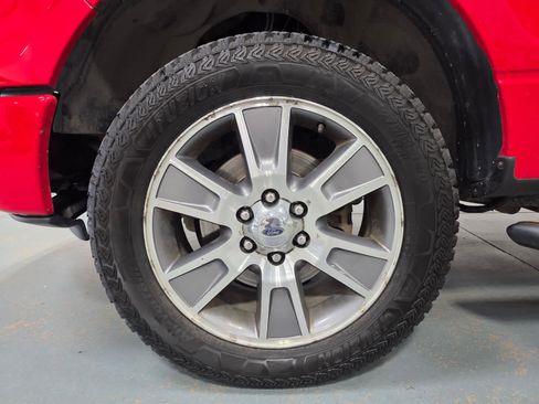 Used 2014 Ford F150 STX w/ Equipment Group 201A Mid AWD/4WD image 11