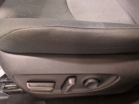 Used 2023 Toyota RAV4 XLE AWD/4WD image 16