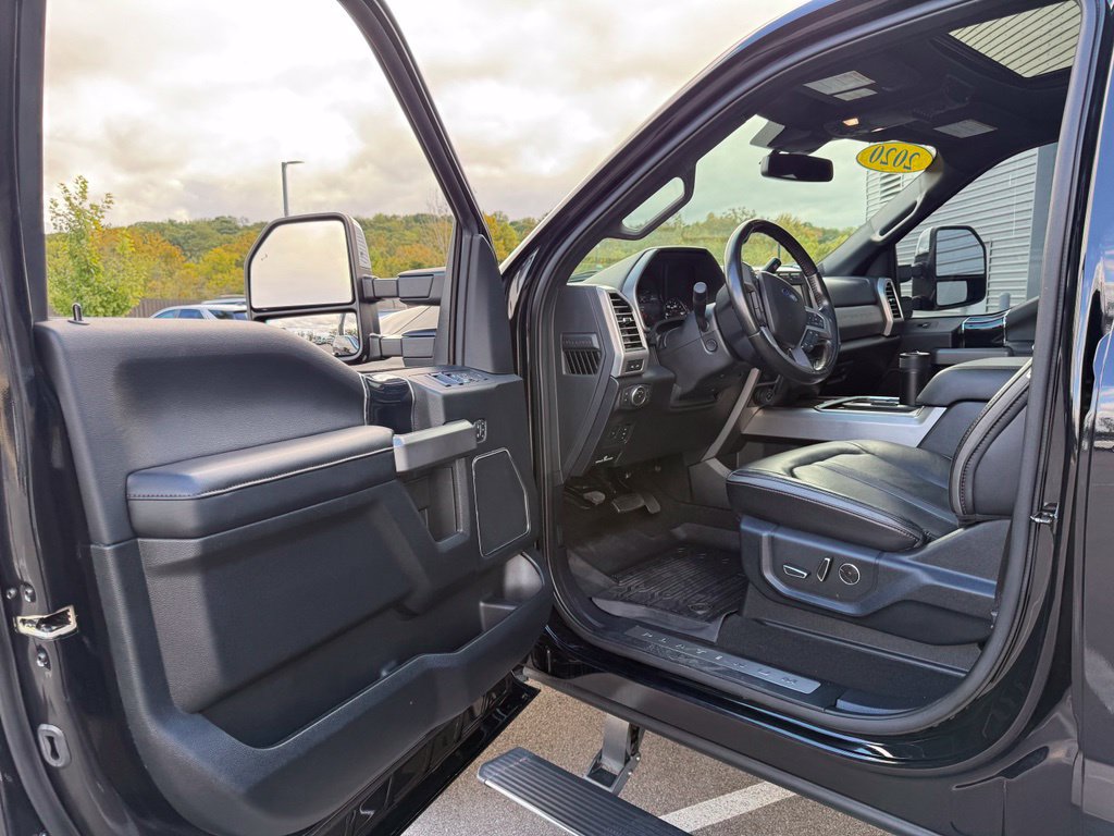 Used 2020 Ford F250 Platinum w/ Tremor Off-Road Package AWD/4WD image 28