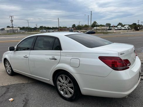 Used 2010 Toyota Avalon XL image 5