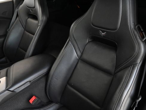 Used 2019 Chevrolet Corvette Grand Sport RWD image 11