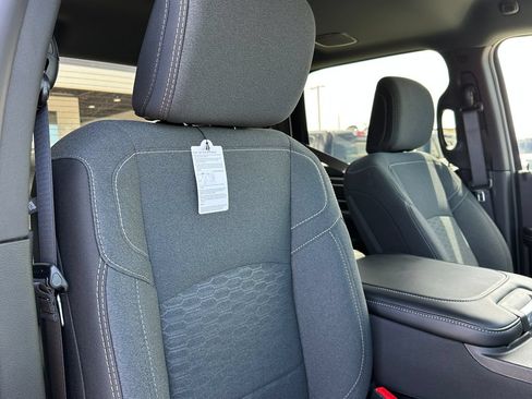 New 2026 RAM 2500 Big Horn AWD/4WD image 45