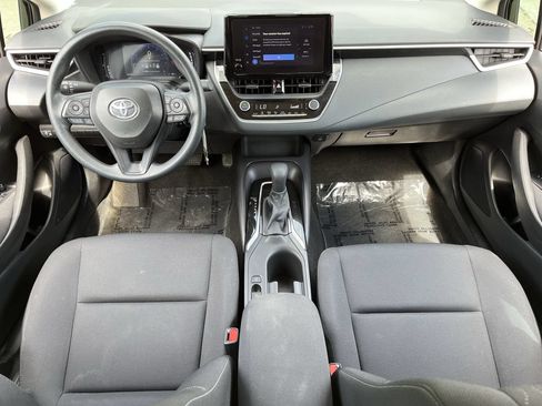 Used 2026 Toyota Corolla LE FWD image 9