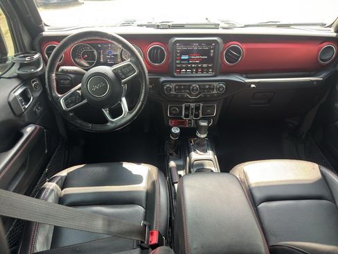 Used 2020 Jeep Gladiator Rubicon AWD/4WD image 11