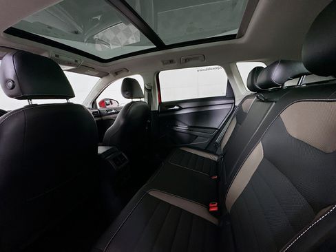 Used 2023 Volkswagen Taos SEL image 26