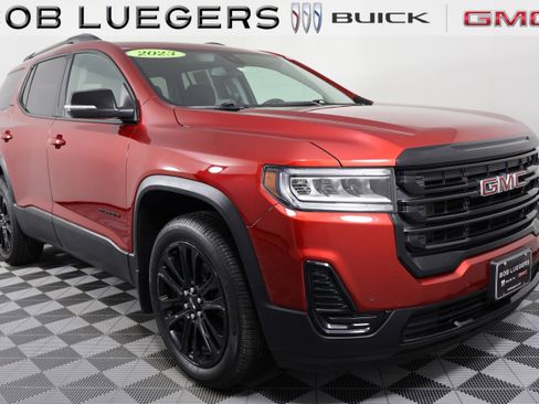 Certified 2023 GMC Acadia SLE w/ Driver Convenience Package image 1