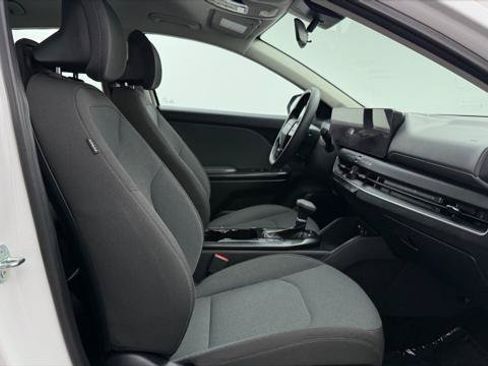 Used 2025 Kia K4 FWD image 22