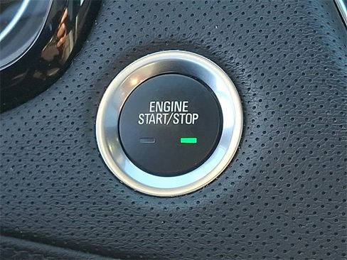 Certified 2024 Cadillac XT6 Luxury image 21