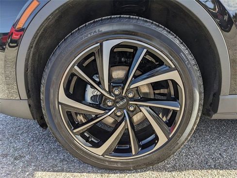 Used 2025 Lincoln Corsair Reserve image 10