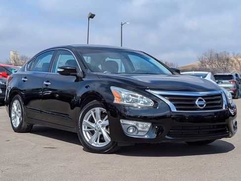 Used 2015 Nissan Altima 2.5 SL w/ Technology Package FWD image 29
