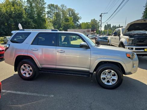 Used 2024 Toyota 4Runner SR5 image 7