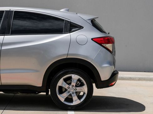 Used 2021 Honda HR-V LX image 20