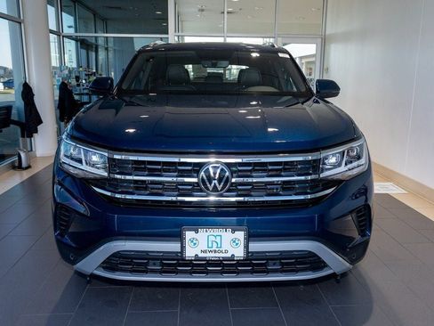Used 2023 Volkswagen Atlas Cross Sport SE image 2