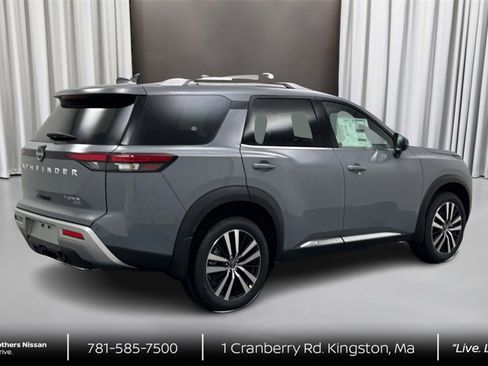 New 2025 Nissan Pathfinder Platinum w/ Cargo Package image 5
