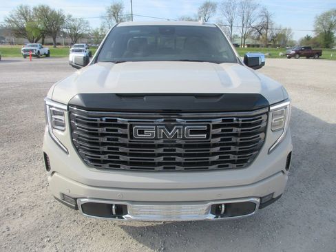 New 2026 GMC Sierra 1500 Denali Ultimate AWD/4WD image 12