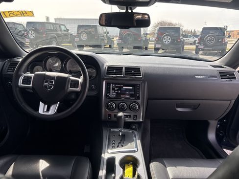 Used 2013 Dodge Challenger R/T image 26