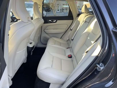Used 2023 Volvo XC60 B5 Core
