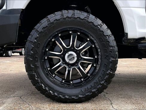 Certified 2020 Ford F250 Lariat w/ Lariat Value Package image 35