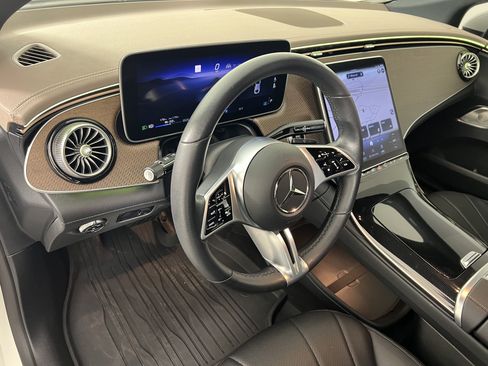 Certified 2023 Mercedes-Benz EQE 500 4MATIC Sedan image 17