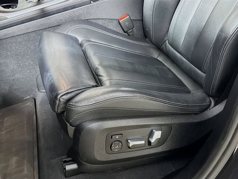 Used 2020 BMW X7 xDrive40i w/ Premium Package image 22