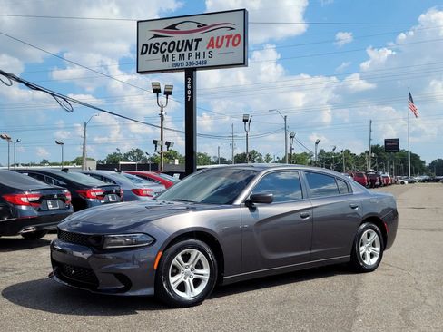 Used 2020 Dodge Charger SXT w/ Leather Interior Group RWD image 1