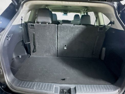 Used 2024 Toyota Highlander LE image 30