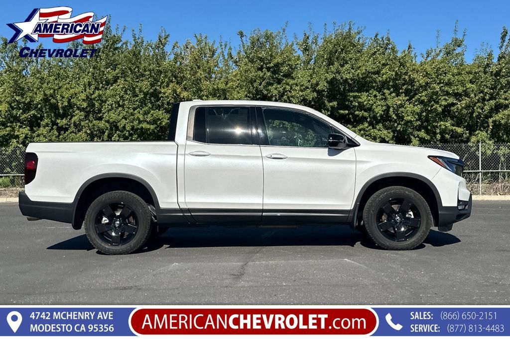 Used 2024 Honda Ridgeline Black Edition image 3