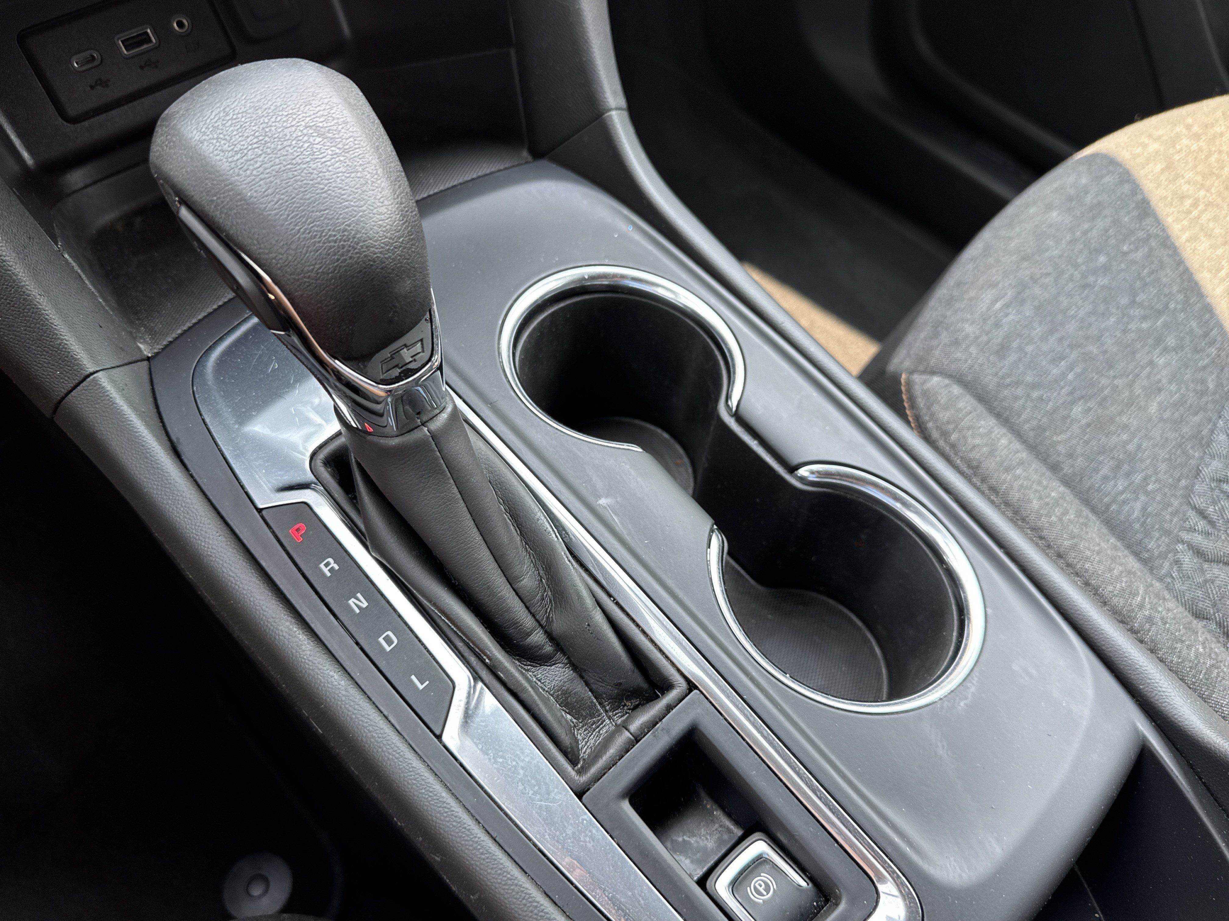 Used 2023 Chevrolet Equinox LT FWD image 23