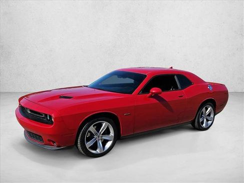 Used 2017 Dodge Challenger R/T w/ Sound Group RWD image 4