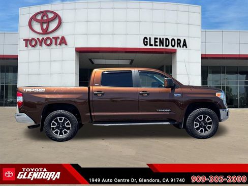 Certified 2016 Toyota Tundra SR5 w/ TRD Off Road Package AWD/4WD image 12
