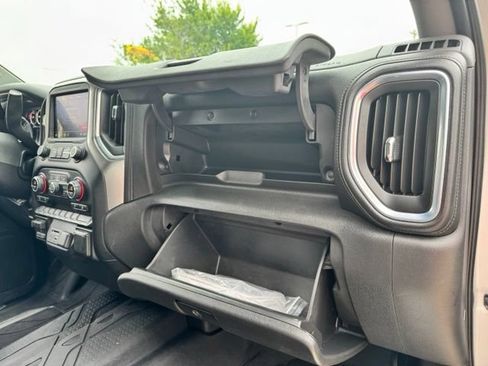Used 2019 Chevrolet Silverado 1500 LT w/ All-Star Edition AWD/4WD image 31