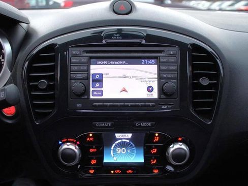 Used 2011 Nissan Juke SL w/ Chrome Pkg image 18