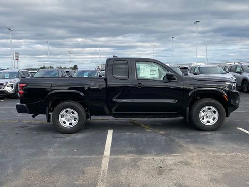 New 2026 Nissan Frontier S w/ Tow Package image 3